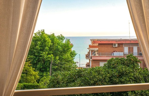 Lavinio Lido di Enea Apartment | Beautiful bright apartment with balcony near the beach