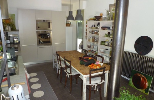 Le Mourillon House | Beautiful bright Californian style house at Cap Brun with swimming pool