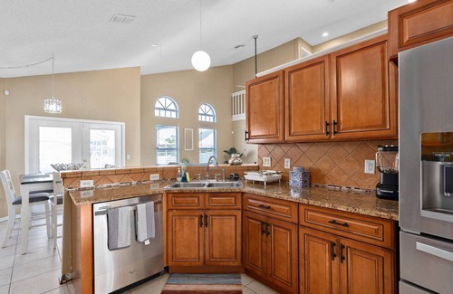 Lake Davenport Estates House | Beautiful, bright, spacious home near Disney!