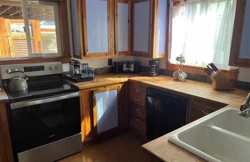 Eureka House | Beautiful bright SunShine House bungalow in the heart of Eureka, MT