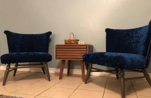 Southwood Valley Apartment | Beautiful & Brilliant Bnb Apartment! B Kitchen