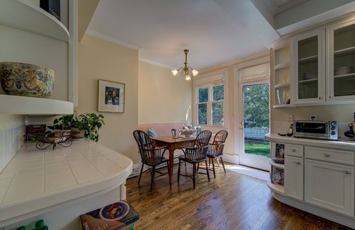 Broadmoor House | Beautiful Broadmoor Estate located in the Heart of the Broadmoor Neighborhood.