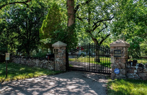 Broadmoor House | Beautiful Broadmoor Estate located in the Heart of the Broadmoor Neighborhood.