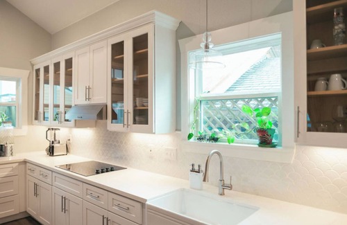 Galveston House | Beautiful bungalow, close to the beach, pets are welcome!