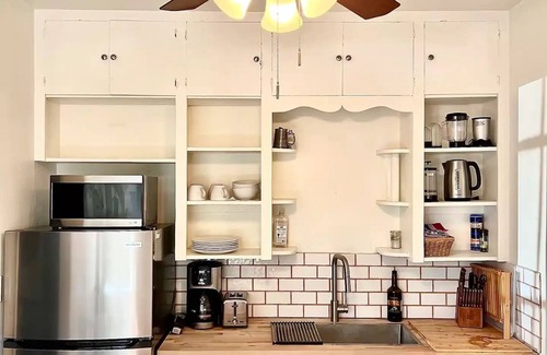 Rincon Heights House | Beautiful Bungalow Close to U of A, Downtown and Historic 4th Court