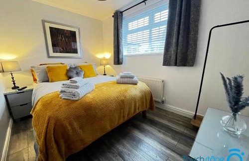 Olton House | Beautiful Bungalow for solo and couple travellers