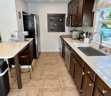 College Park House | Beautiful Bungalow