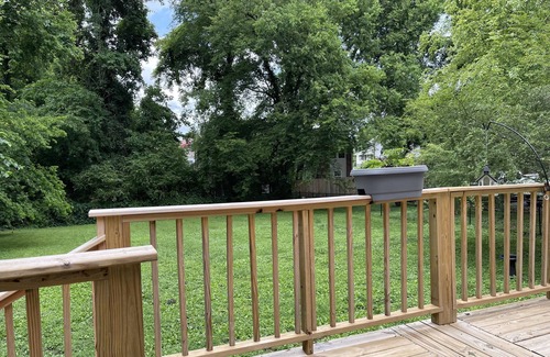 Shelbyville House | Beautiful Bungalow in Historic District! Sleeps 8.