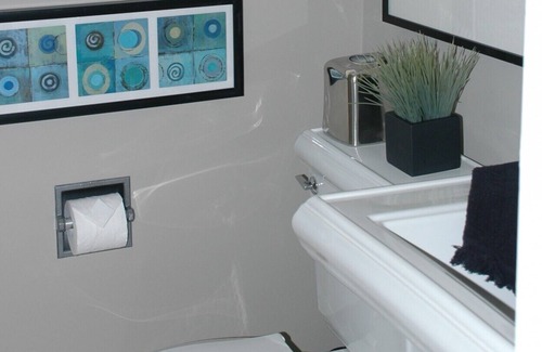 Burlington House | Beautiful Burlington Private Oasis
