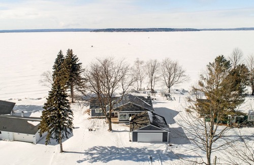 Cheboygan County House | Beautiful Burt Lake Getaway