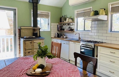 Clydesdale House | Beautiful Bush Retreat, Entire home in Clydesdale, Australia