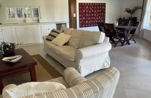 Calima Cottage | Beautiful cabin just steps from Lake Calima, ideal for couples.