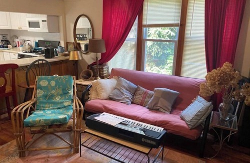 West Milford Cottage | Beautiful Cabin In The woods Just 1 -Hour Way From Manhattan