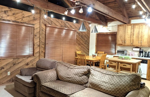 Camp Connell Ski Chalet | Beautiful Cabin Nestled in Trees (Dogs welcome)