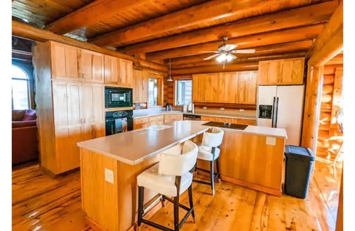 Oakdale Cabin | Beautiful Cabin on a Vineyard
