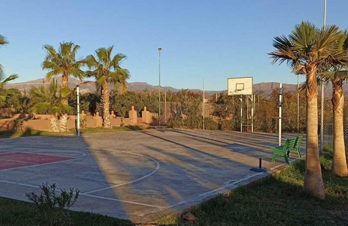 Swiss City Villa | beautiful calm property, suitable for family and friends,