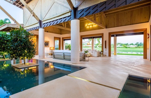 Las Palmas Villa | Beautiful Casa Campo Italian designed luxurious 6 bedroom villa & golf/sea views