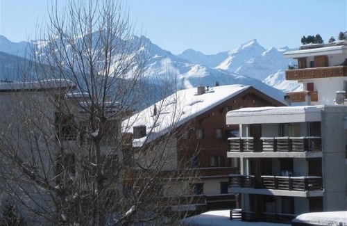 Noes Apartment | Beautiful Central Downtown Crans Apartment-Steps from Ski or Golf