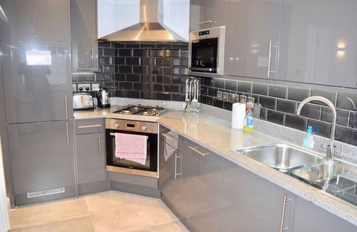 Stratford and New Town Apartment | Beautiful Central London Apartment (FS2 II)