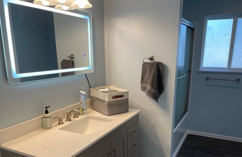Lakeview House | Beautiful, Centrally located home. (Sleeps 8)
