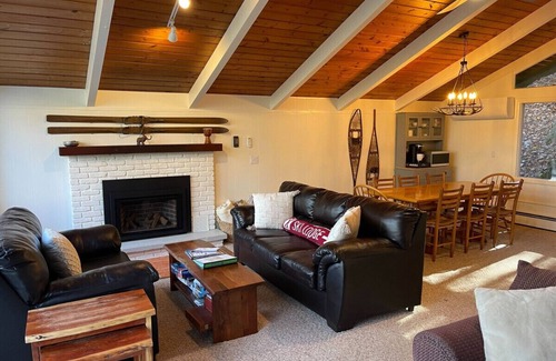 Bartlett House | Beautiful Chalet 2 minutes from the Saco River 🚣🔥🌲🗻