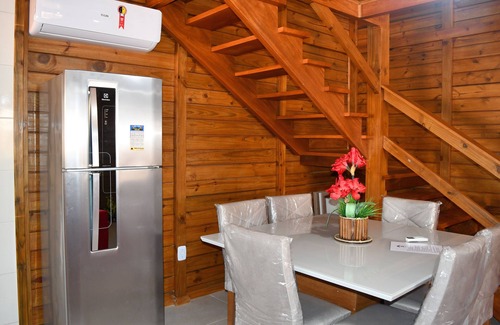Itaipava Ski Chalet | Beautiful chalet 450 meters from the beach, high standard, pets allowed!