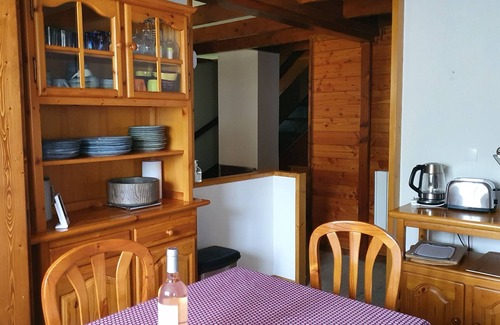 Eyne 2600 Ski Chalet | Beautiful Chalet, 6/8personnes, panoramic view, Garden, BBQ, TV, Wifi, Netflix.