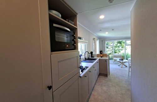 Goedereede Ski Chalet | Beautiful chalet near the beach, next to the sea