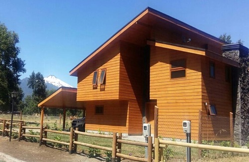 Pucon House | Beautiful chalet, placed near downtown Pucon