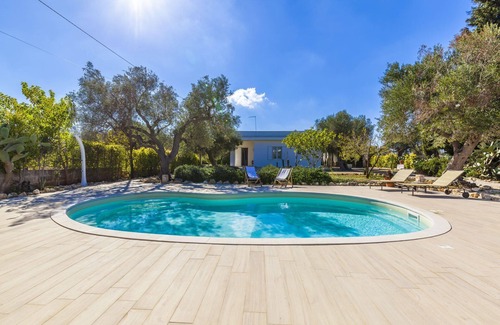 Cenate Villa | Beautiful charming villa with pool, surrounded by olive trees located in Santa Caterina - Nardo