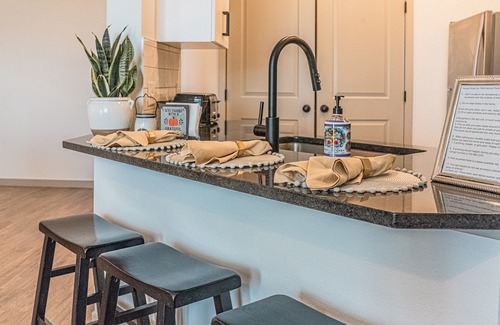 Northeast Colorado Springs Apartment | Beautiful chic modern one bedroom