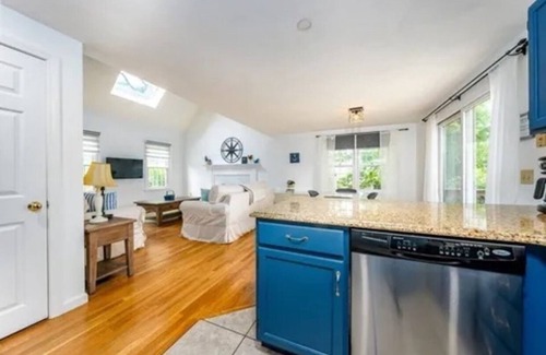 Yarmouth Port House | Beautiful, classic cape cod home in Yarmouthport. 5 Minutes to beach