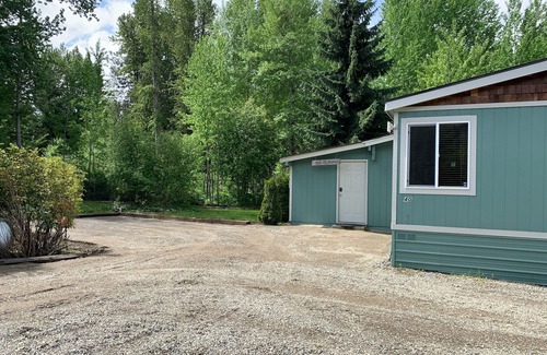 Cle Elum House | Beautiful Cle Elum Getaway- Minutes to Skiing, Hiking, Suncadia