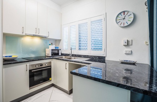 Rapid Creek Apartment | Beautiful Clean 2Bdrm Apartment