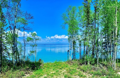 The Pas House | Beautiful Clearwater Lake Lakeview Home The Pas, MB
