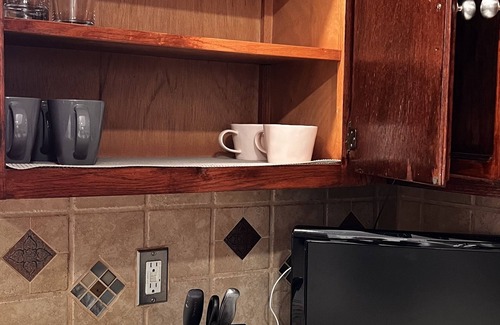 Biggs Field House | Beautiful, clutter free with lots of space. Great location!