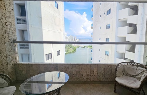 Bocachica Apartment | Beautiful Apartment on High Floor by Parceros Group