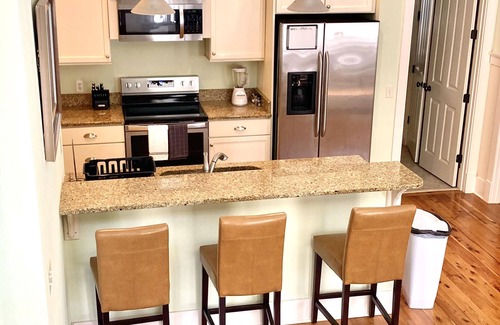 Palmetto Dunes Cottage | Beautiful Cottage on Hilton Head Island, White