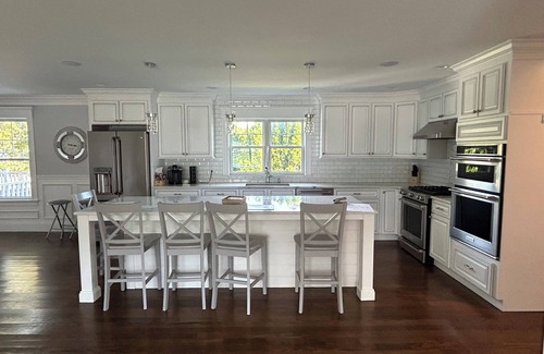 Swampscott House | Beautiful coastal 5-BR in Swampscott - 5 mins to beach, Wifi, gas fireplace