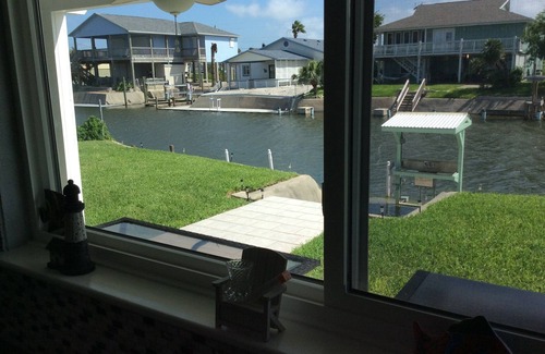 Palm Harbor House | "BEAUTIFUL COASTAL LIVING"