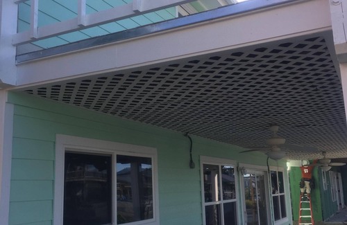 Palm Harbor House | "BEAUTIFUL COASTAL LIVING"
