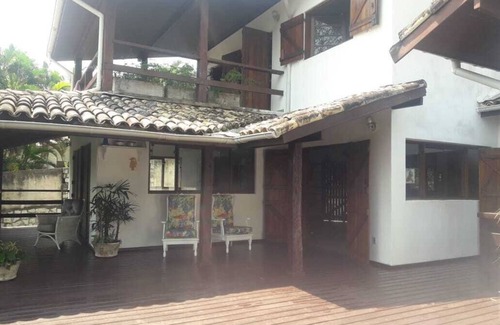 Praia Grande House | Beautiful Coastline in Praia do Julião - ILhabela