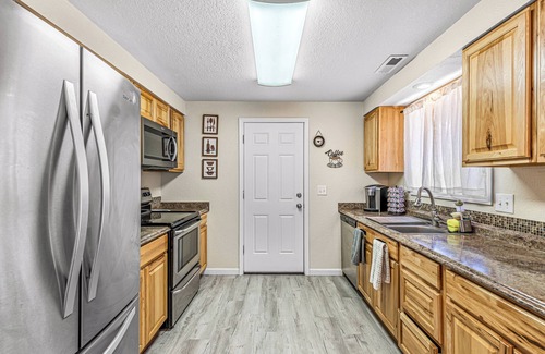 Central Point House | Beautiful & Comfortable Home in Central Point