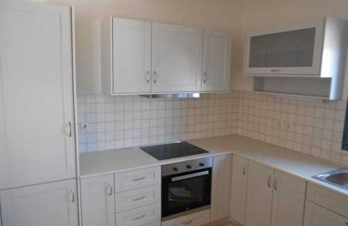 Kamari House | Beautiful, comfortable villa with swimming pool and superb views.