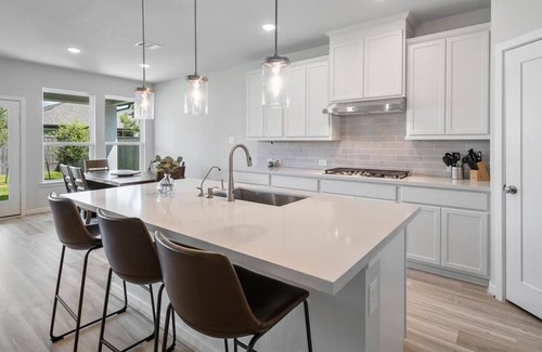 Tomball House | Beautiful & Comfy 4 bdr One Story House
