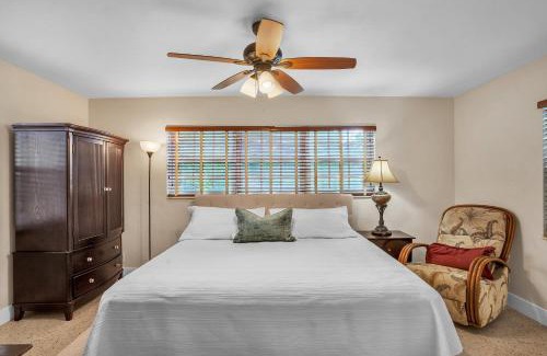 Poinsettia Heights House | Beautiful Comfy Home With Private Hot Tub Close To Beach home