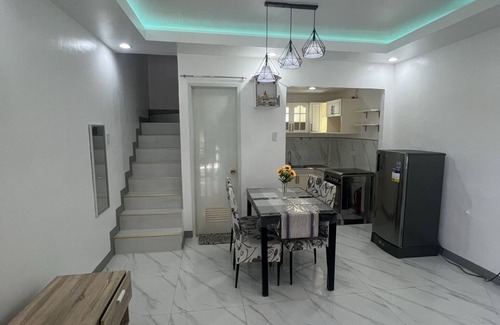 Compostela House | Beautiful Compostela Townhouse & Breakfast Included