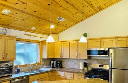 Truckee Condo | Beautiful Condo in Tahoe Donner! 2BR 2BA