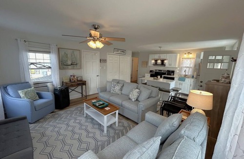 Sea Isle City Apartment | Beautiful condo just steps from the ocean