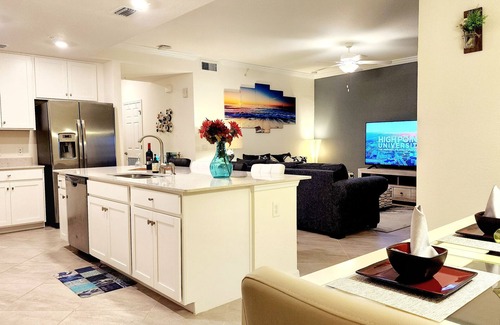 Lakewood Ranch Condo | Beautiful Condo located on Golf Course in a 24x7 Gated Community with Amenities!
